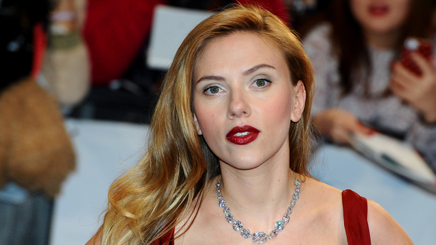 Illustration for article titled There Are 10 Pictures Of Scarlett Johansson In This List, But A True Gentleman Would Only Look At 3 Or 4